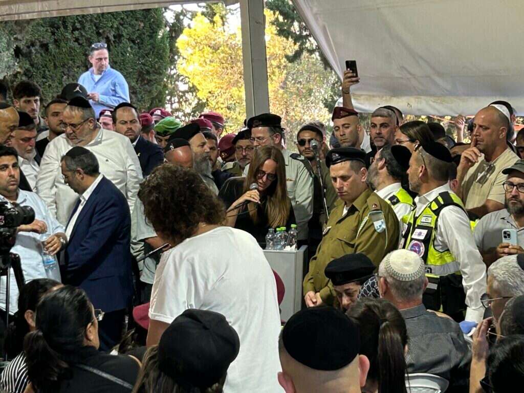 הלווייתו של אורי דנינו בבית העלמין הצבאי בהר הרצל בירושלים, היום