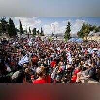 הלוויית הירש גולדברג-פולין בהר המנוחות. | חיים גולדברג, פלאש 90 הלוויית הירש גולדברג-פולין בהר המנוחות. | חיים גולדברג, פלאש 90