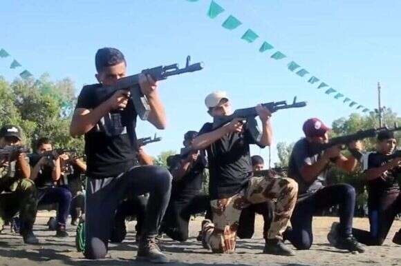 ילדים פלסטינים הופכים לשהידים. | מסך מתוך הסרט "אונר"א במלחמה"