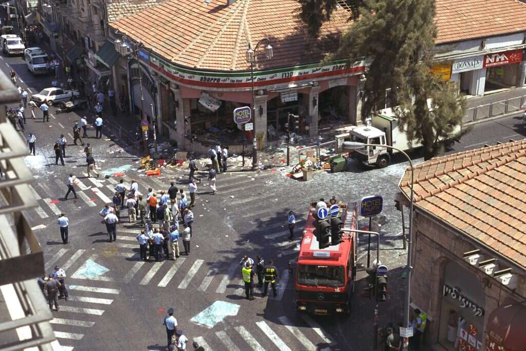 זירת הפיגוע במסעדת סבארו, קיץ 2001. | אבי אוחיון, לע"מ זירת הפיגוע במסעדת סבארו, קיץ 2001. | אבי אוחיון, לע"מ