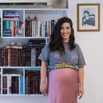 לבנת בן חמו (35 ) היא מוזיקאית ושדרנית רדיו. | לירון מולדובן