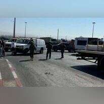 זירת הפיגוע במעבר אלנבי. | דוברות מד"א