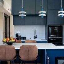 מטבח בכחול. עיצוב פנים: אופיר דהאן. | גידי בועז