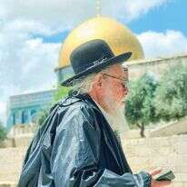 הרב ברנד בהר הבית. | אלקנה וולפסון