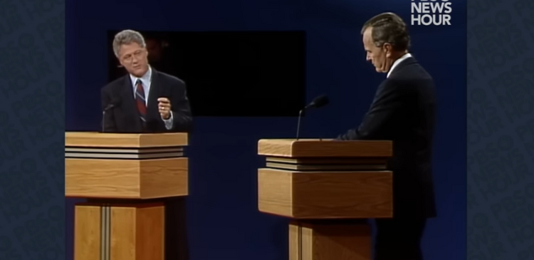 בוש וקלינטון במהלך העימות בוש וקלינטון במהלך העימות