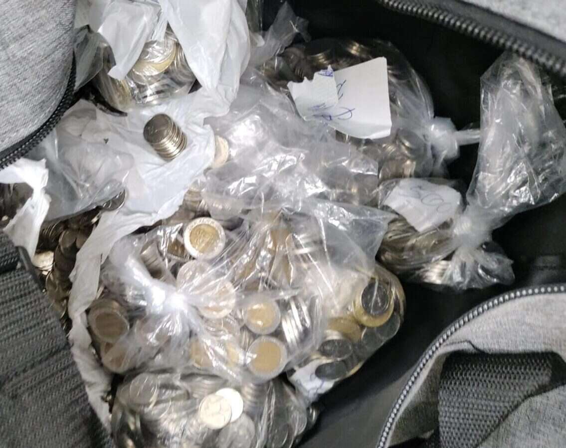 כספים שנתפסו במהלך הפעילות. | משטרת ישראל