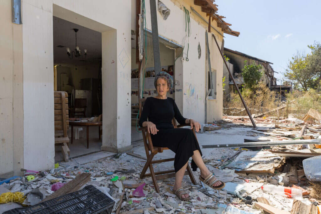 עפרה לקס. | לירו ן מולדובן