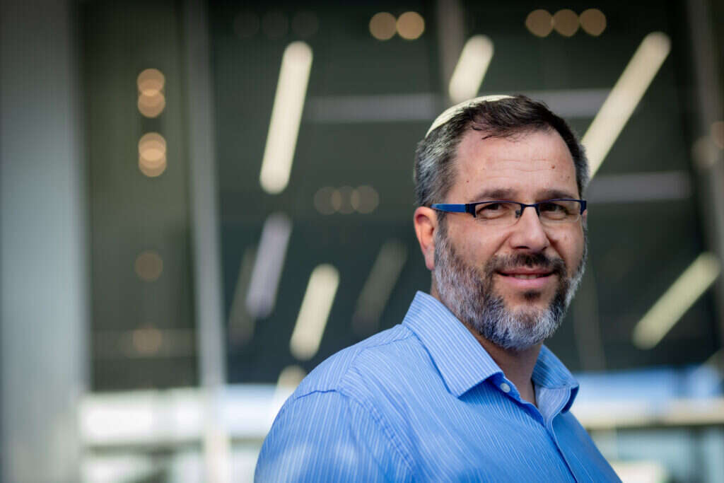 ד"ר צוריאל ראשי. | אריק סולטן