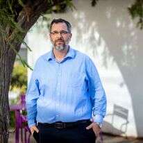 ד"ר צוריאל ראשי. | אריק סולטן