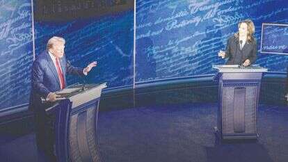 האריס וטראמפ במהלך העימות במרכז החוקה הלאומי בפילדלפיה, השבוע. | אי.פי.איי האריס וטראמפ במהלך העימות במרכז החוקה הלאומי בפילדלפיה, השבוע. | אי.פי.איי