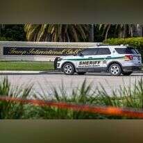 ניידת בזירת ניסיון ההתנקשות בטראמפ. | EPA