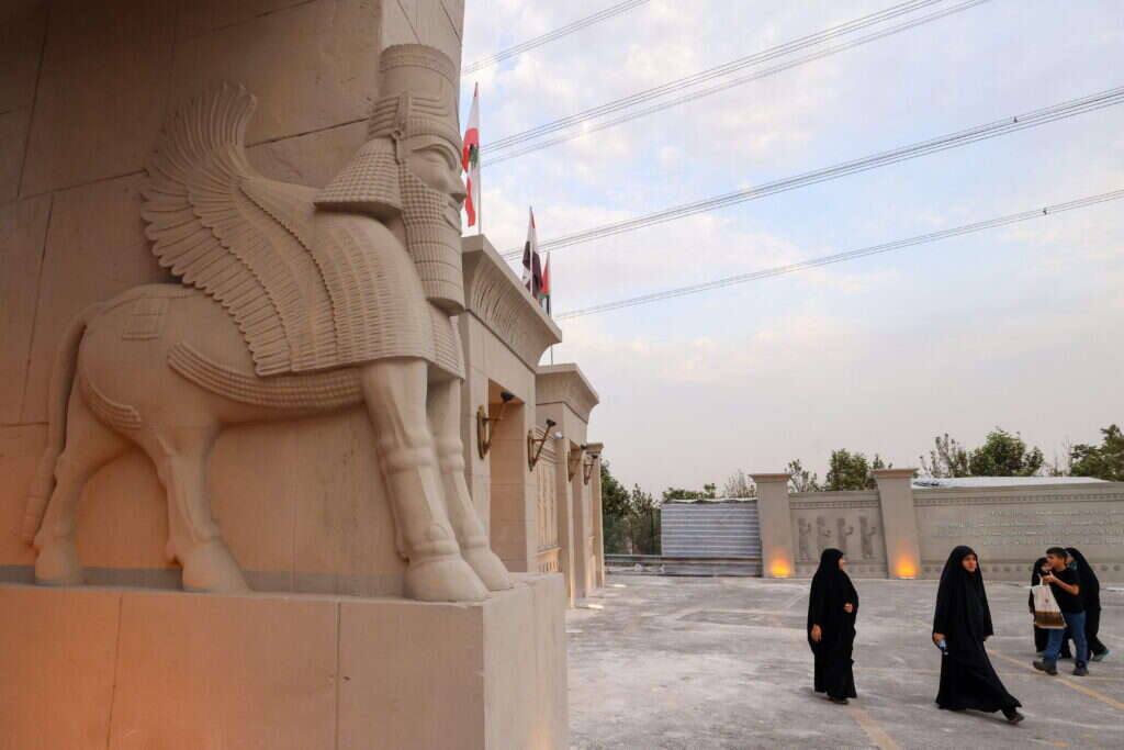 העתק של עתיקות פרספוליס. | AFP העתק של עתיקות פרספוליס. | AFP