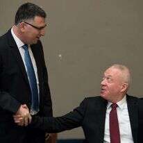 יואב גלנט וגדעון סער. | יונתן זינדל, פלאש 90