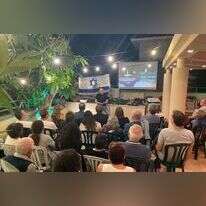 גיבור בסלון. | יניב כאדר