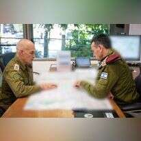 הרמטכ"ל הרצי הלוי ואלוף פיקוד צפון אורי גורדין. | דובר צה"ל