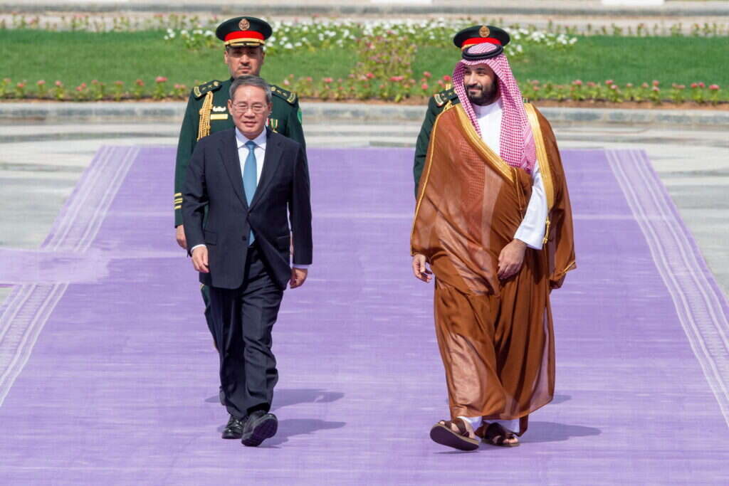 מוחמד בן סלמאן וראש ממשלת סין, לי צ'יאנג. | AFP