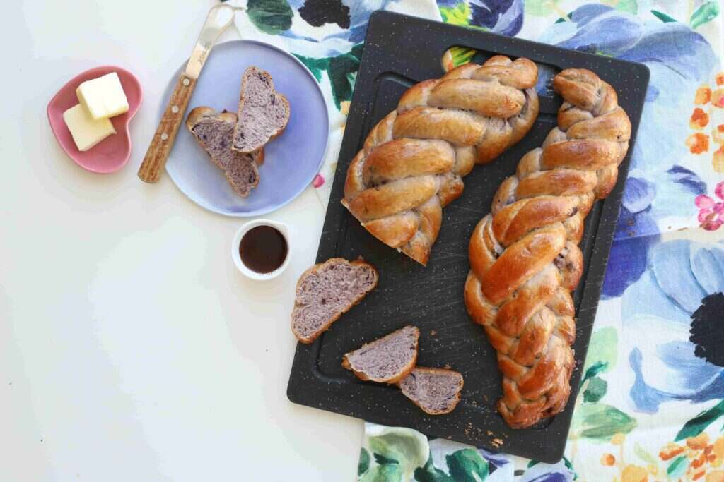 חלת אוכמניות. | אפרת ליכטנשטט חלת אוכמניות. | אפרת ליכטנשטט