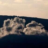 תקיפה של צה"ל באזור כפר כילא שבדרום לבנון. | AFP תקיפה של צה"ל באזור כפר כילא שבדרום לבנון. | AFP