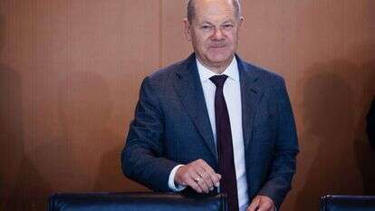 שולץ. | אי.פי.איי