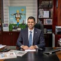 שר התקשורת שלמה קרעי. | נעמה שטרן