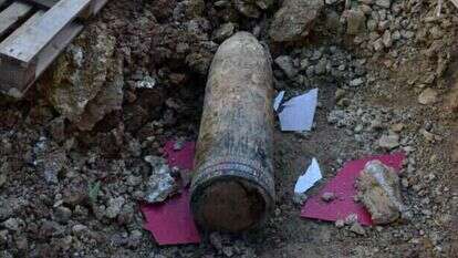 הפגז סמוך לפרלמנט בבלגרד. | AFP
