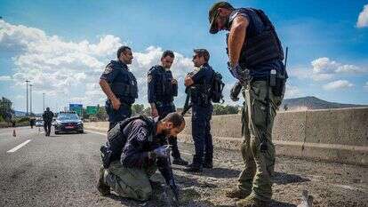 פגיעת רקטה של חיזבאללה סמוך לצומת גולני. | אייל מרגולין, פלאש 90