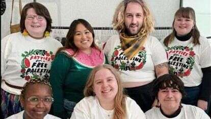 לייל קולפפר וחברות. | מסך מיוטיוב לייל קולפפר וחברות. | מסך מיוטיוב