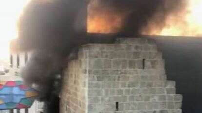 בית הכנסת שהוצת. | מסך מתוך סרטון. מועצה אזורית הר חברון