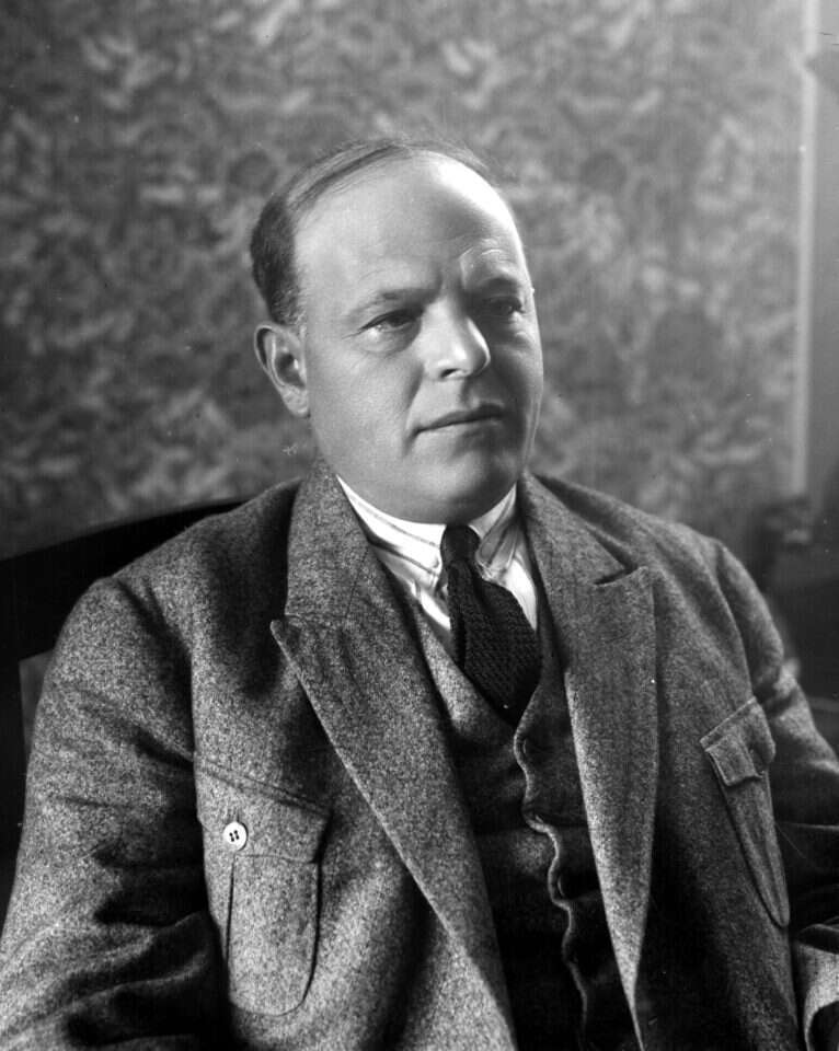 "בימינו לא כל אדם מצוי בספרים העתיקים". ביאליק. | לע"מ