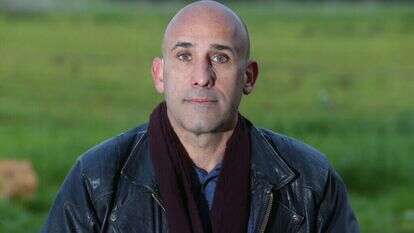 אמיר אביבי. | מרים צחי