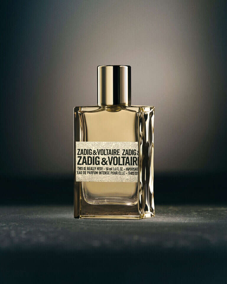 בושם של זדיג&וולטר. | :יחצ חול בושם של זדיג&וולטר. | :יחצ חול