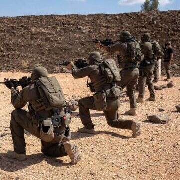 לוחמי צה"ל באימונים ברמת הגולן, ערב ראש השנה תשפ"ה. | דובר צה"ל