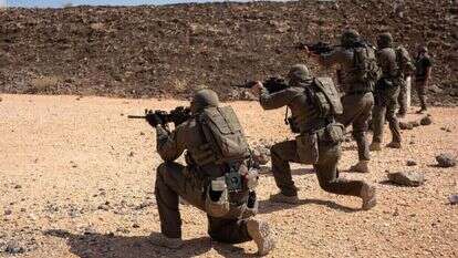 לוחמי צה"ל באימונים ברמת הגולן, ערב ראש השנה תשפ"ה. | דובר צה"ל