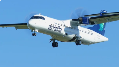 מטוס של אייר חיפה. | מסך מיוטיוב