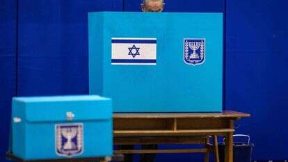 נתניהו בקלפי, 2022. | אוליבר פיטוסי - פלאש 90