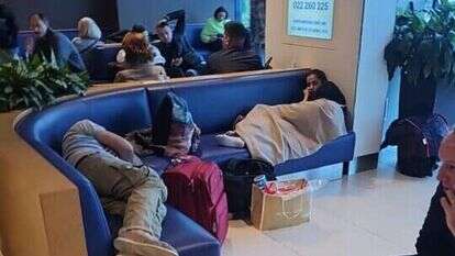 ישראלים תקועים בנמל התעופה של קישינב, | יחזקאל לוי