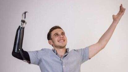 ארי שפיץ. | אריק סולטן