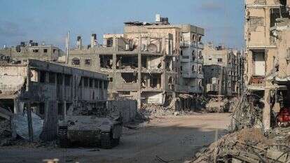 "המבצעים של צ'יקו בלבנון היו כמו אלף חזרות גנרליות לעזה". טנקים ישראליים בחורבות רפיח. | איי.אף.פי