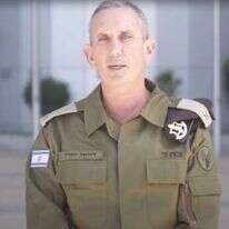 הגרי בהצהרה הראשונה בשמחת תורה. | דובר צה"ל