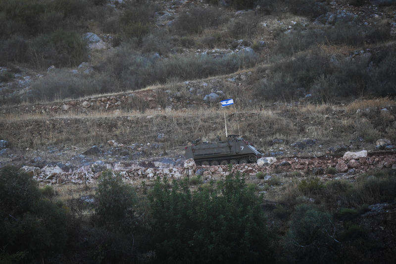 נגמ"ש של צה"ל סמוך לגבול לבנון. | Ayal Margolin/Flash90