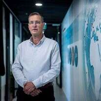 ד"ר צחי גליקמן. | אריק סולטן