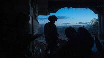 לוחמי צה"ל בדרום לבנון, במהלך השבוע הראשון לכניסה הקרקעית. | דובר צה"ל