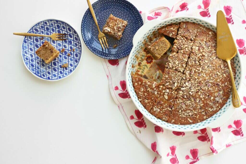 עוגת קפה ואגוזים. | אפרת ליכטנשטט