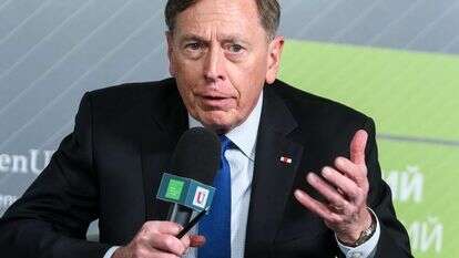 דיוויד פטראוס, לשעבר ראש ה-CIA. | שאטרסטוק