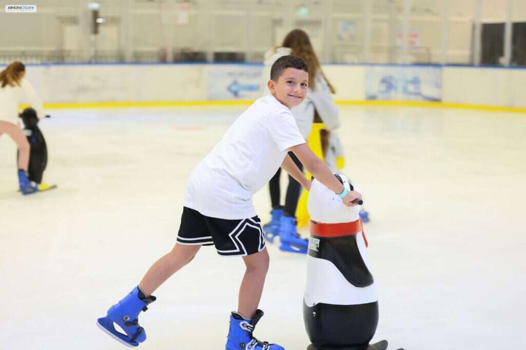 החלקה על הקרח ירושלים 2024. קרדיט | - ארנון בוסאני