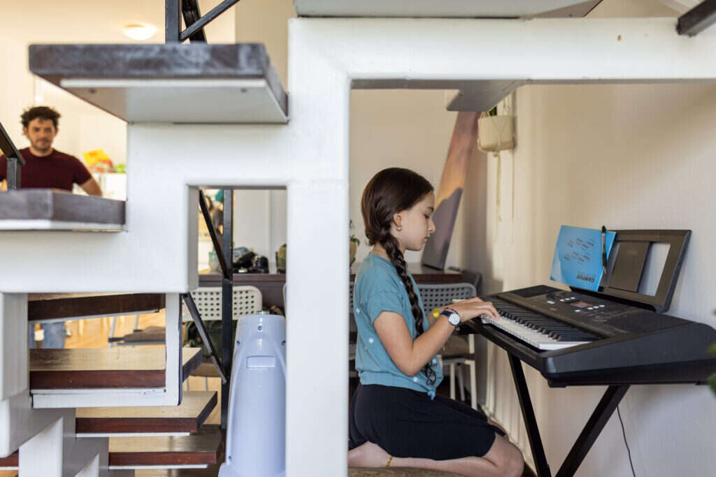 שירי רבינוביץ. | אבישג שאר ישוב