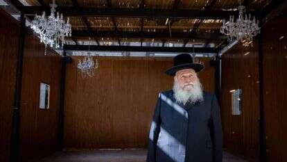 שר השיכון יצחק גולדקנופף. | חיים גולדברג - פלאש 90