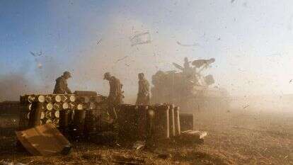 יונתן זינדל, פלאש 90