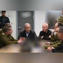 ראש הממשלה, שר הביטחון והצמרת הצבאית  בבור בקריה במהלך התקיפה באיראן. | אבי אוחיון לע"מ