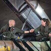 אנשי צוות טייסת העטלף שתקפו באיראן. דובר צה"ל